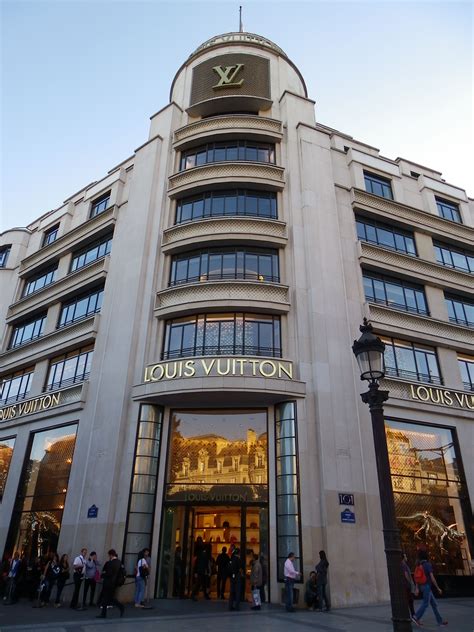 borse louis vuitton 101 champs elysees paris|louis vuitton paris france.